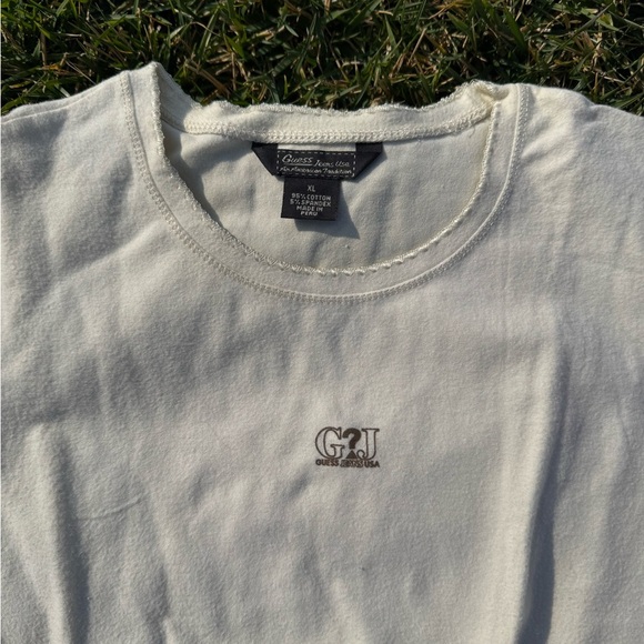 Y2K Women's Guess Jeans Tee NWOT - Picture 3 of 3